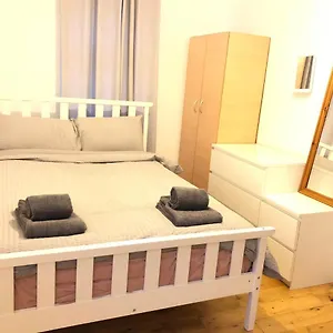 Rahal , Londýn Velká Británie