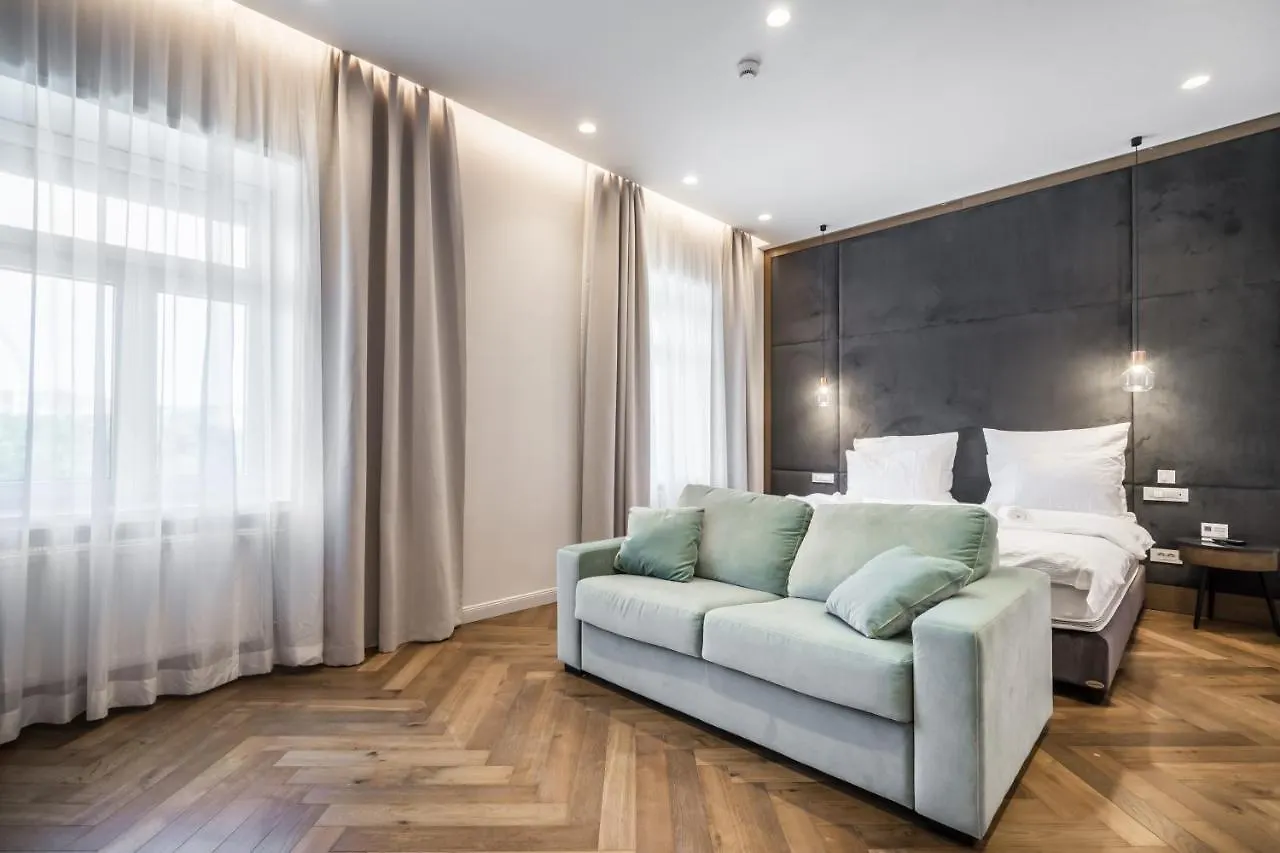 Budapest Eye- Boutique Suites, By Bqa Hotel