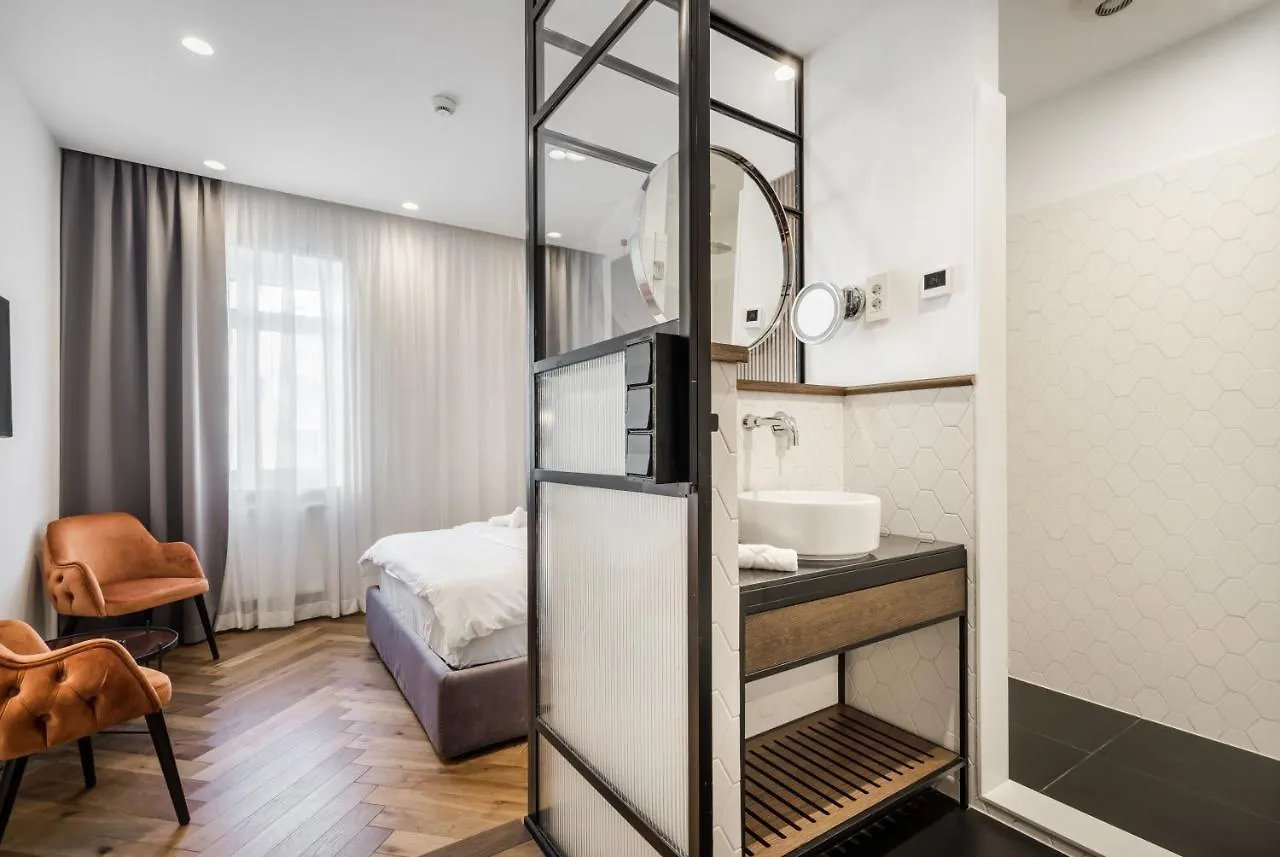 Budapest Eye- Boutique Suites, By Bqa Hungary