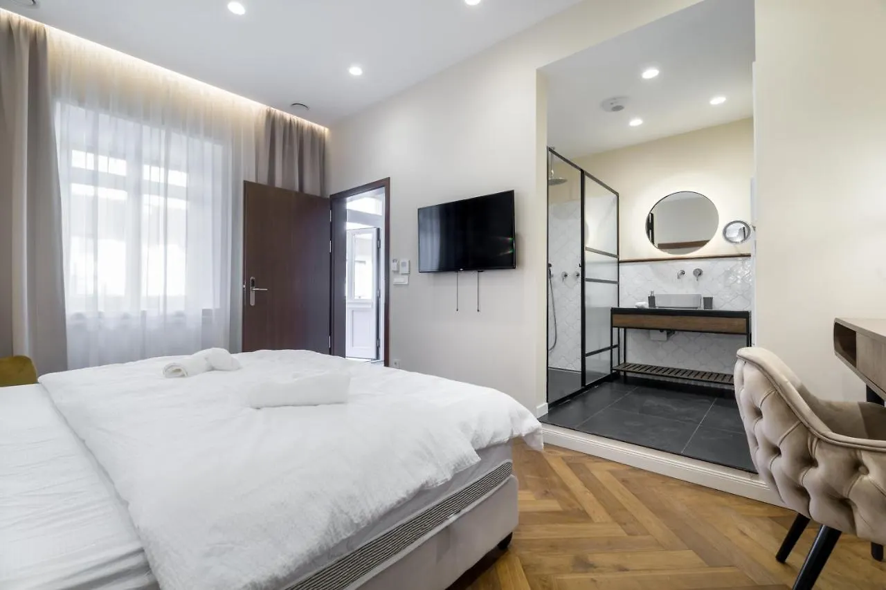 Budapest Eye- Boutique Suites, By Bqa
