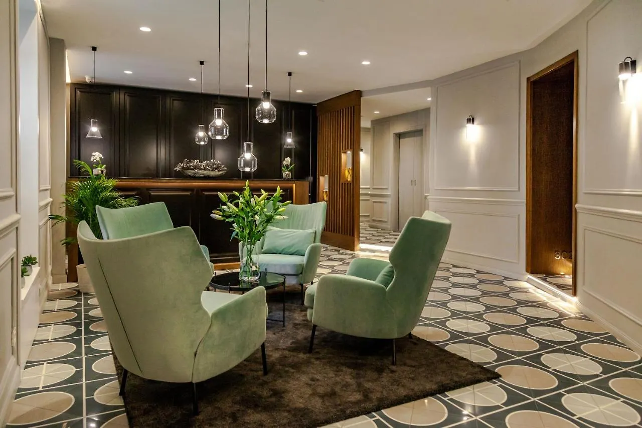 Budapest Eye- Boutique Suites, By Bqa