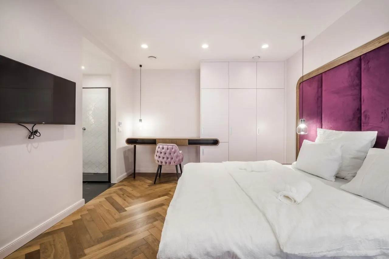 Budapest Eye- Boutique Suites, By Bqa
